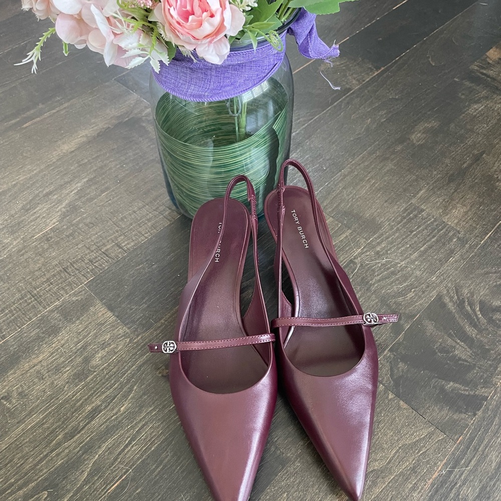 Tory Burch Women’s Burgundy Pointed Slingback Flats size 7